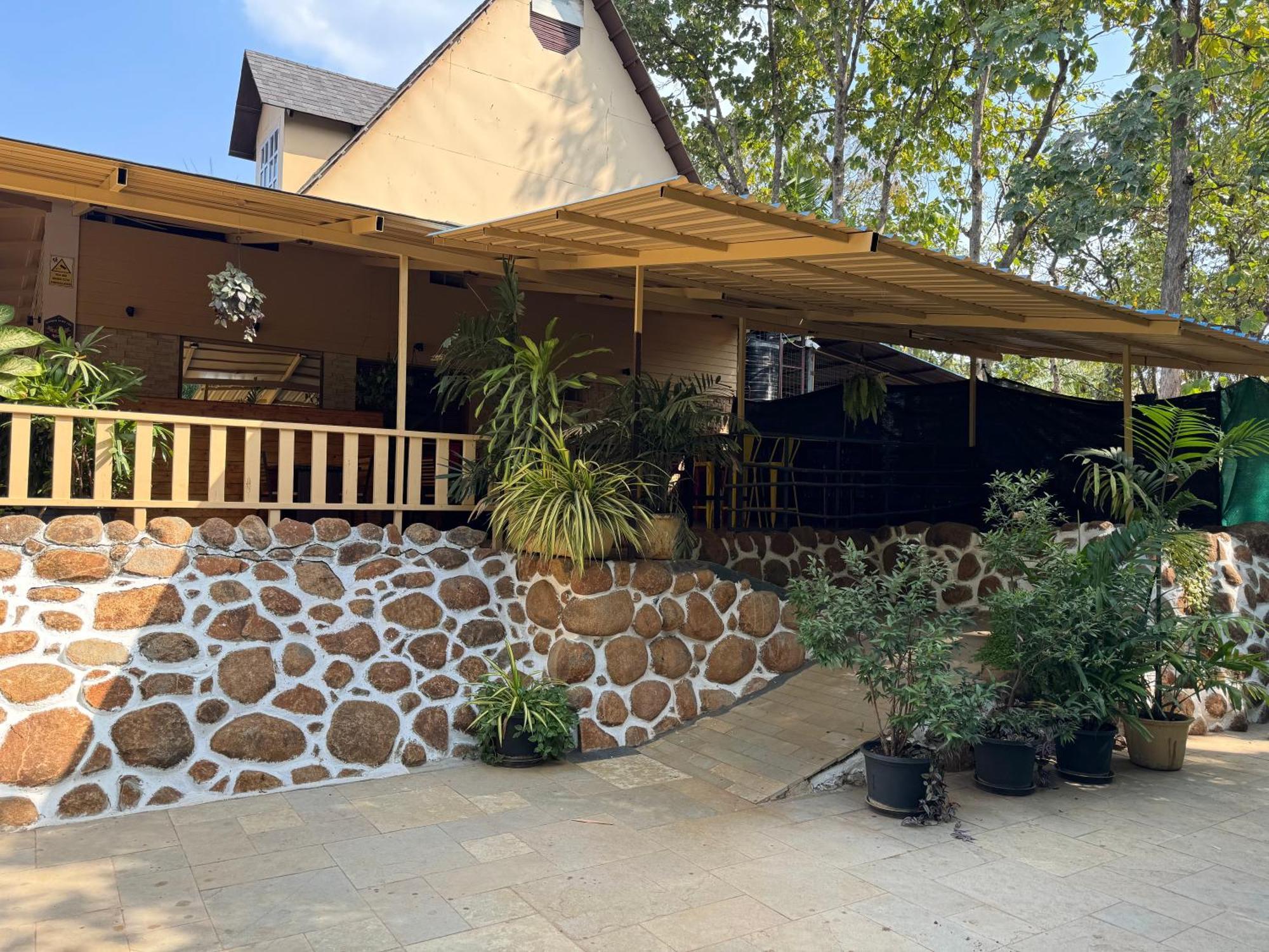 Chikoo Farm Inn Бангалор Екстериор снимка